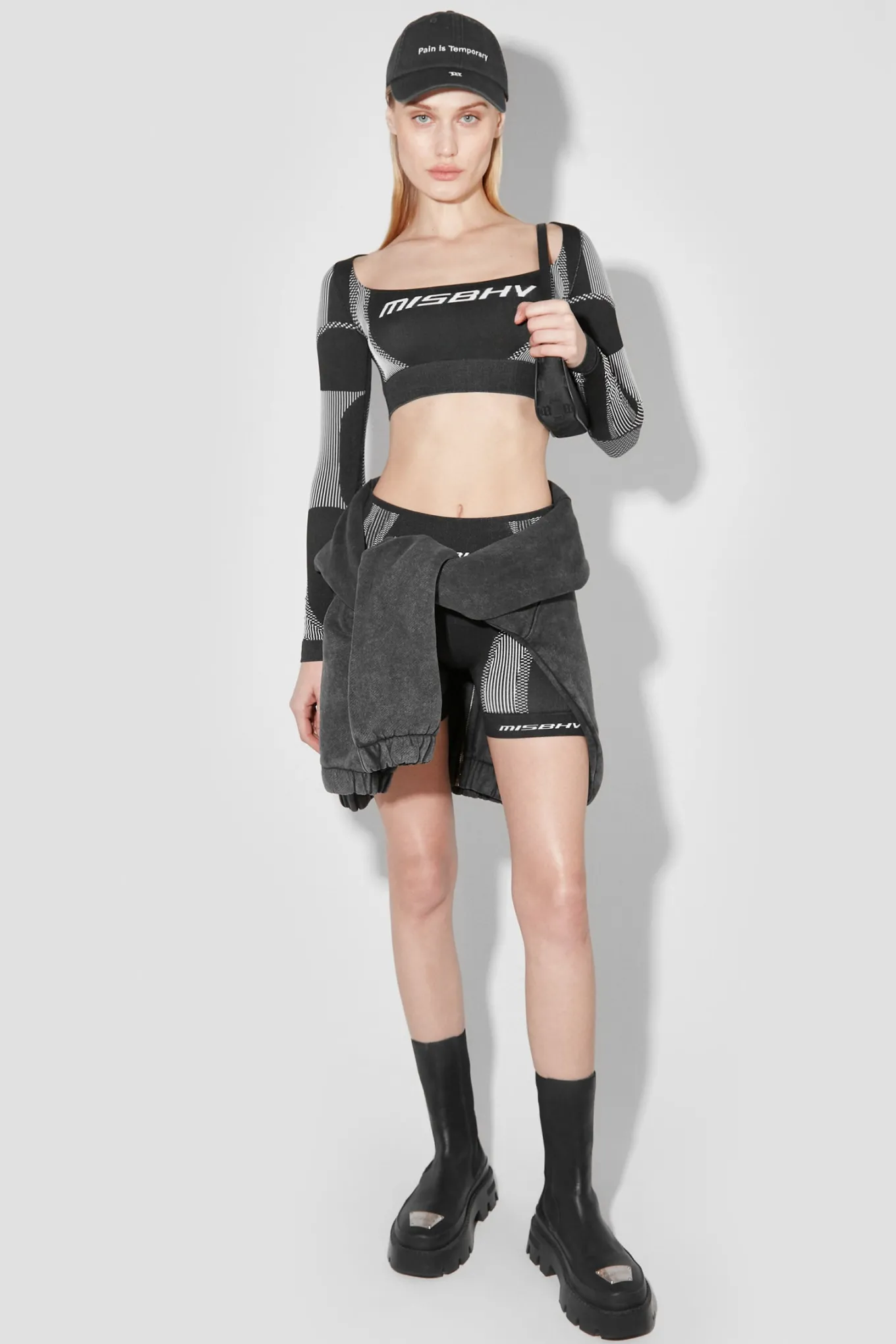 Sport Longsleeve Cropped Square Shaped